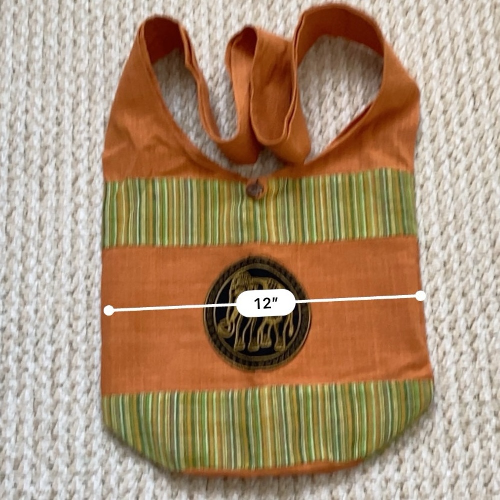 HANDMADE | Hobo Style Elephant Crossbody Bag - Picture 5 of 5